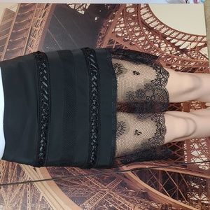 NWT Gianfranco Ferré Black Mini Skirt with Lace. Size M - #2-0231